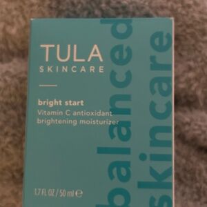 TULA SKINCARE BRIGHT START VITAMIN C MOISTURIZER